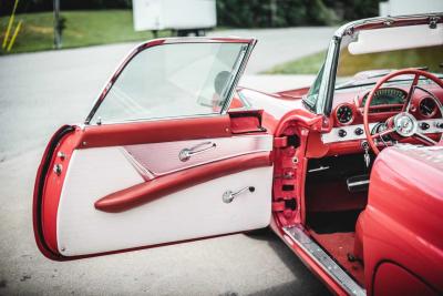 1956 Ford Thunderbird