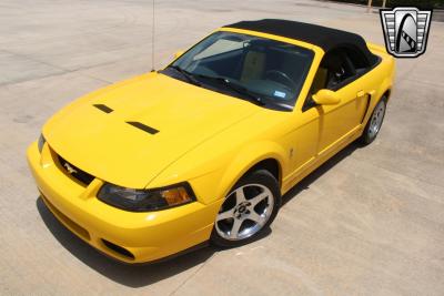 2004 Ford Mustang