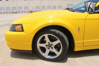 2004 Ford Mustang