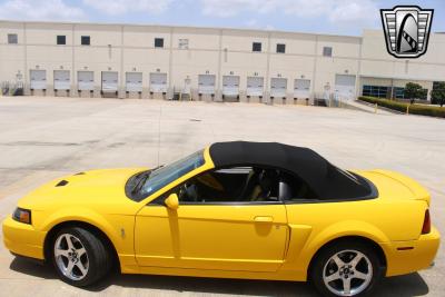 2004 Ford Mustang