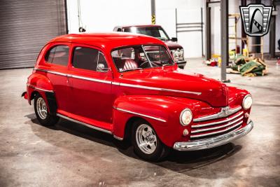 1947 Ford Deluxe