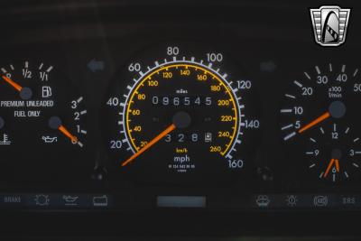 1995 Mercedes - Benz E320