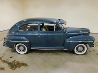 1947 Ford Super Deluxe