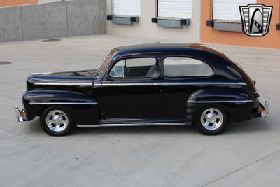 1948 Ford Deluxe