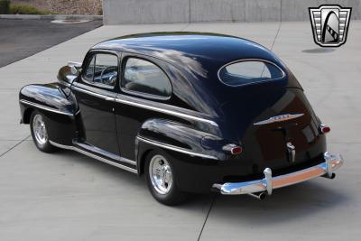 1948 Ford Deluxe