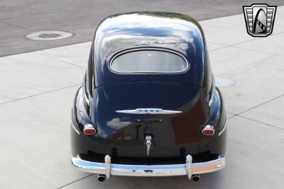 1948 Ford Deluxe