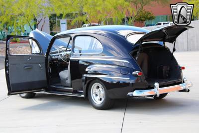 1948 Ford Deluxe