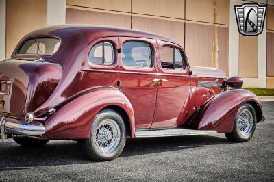 1936 Pontiac Sedan