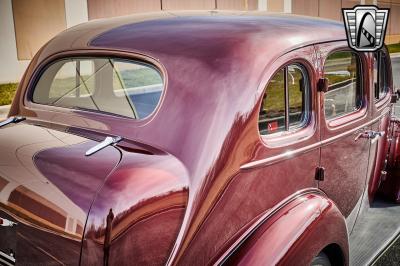 1936 Pontiac Sedan