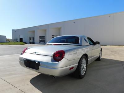 2004 Ford Thunderbird