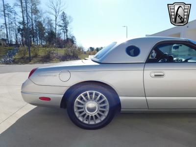 2004 Ford Thunderbird