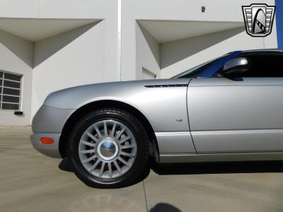 2004 Ford Thunderbird