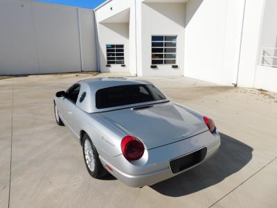 2004 Ford Thunderbird