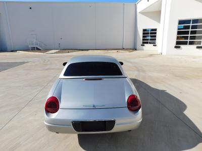 2004 Ford Thunderbird