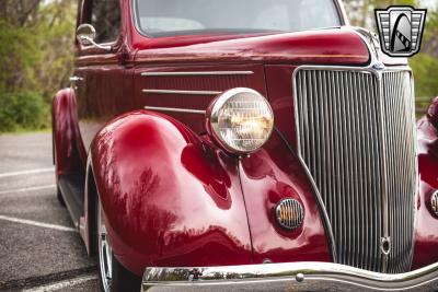 1936 Ford Deluxe