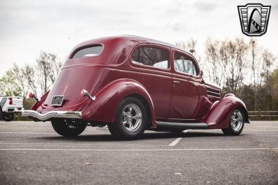 1936 Ford Deluxe