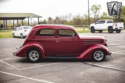 1936 Ford Deluxe