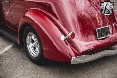 1936 Ford Deluxe