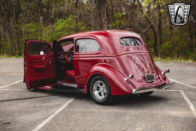 1936 Ford Deluxe