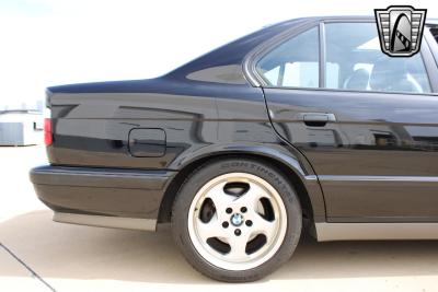 1991 BMW M5