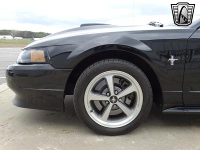 2003 Ford Mustang