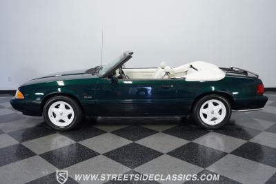 1990 Ford Mustang Convertible 7 UP Edition