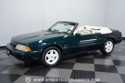 1990 Ford Mustang Convertible 7 UP Edition