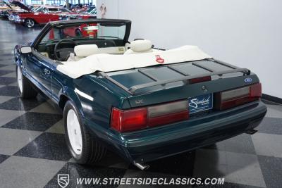 1990 Ford Mustang Convertible 7 UP Edition