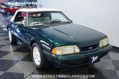 1990 Ford Mustang Convertible 7 UP Edition