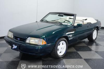 1990 Ford Mustang Convertible 7 UP Edition