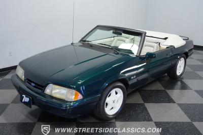 1990 Ford Mustang Convertible 7 UP Edition