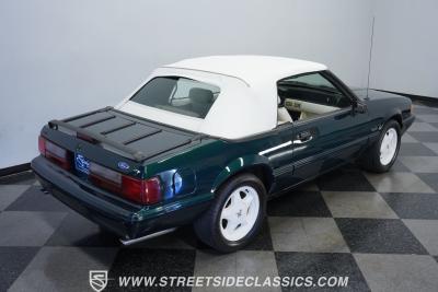 1990 Ford Mustang Convertible 7 UP Edition