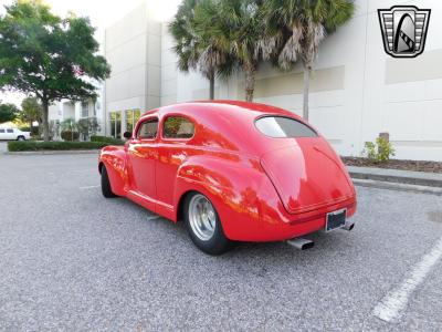 1941 Ford Deluxe