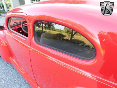 1941 Ford Deluxe