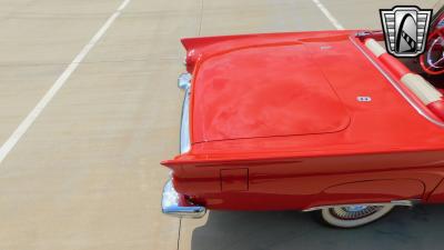 1957 Ford Thunderbird