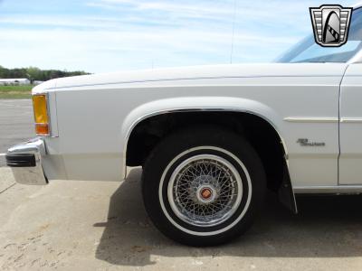 1985 Ford Crown Victoria