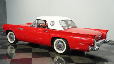 1957 Ford Thunderbird