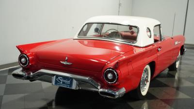 1957 Ford Thunderbird