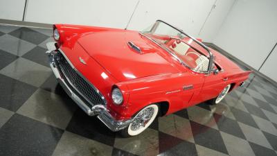 1957 Ford Thunderbird