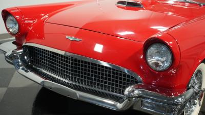 1957 Ford Thunderbird