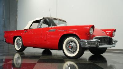 1957 Ford Thunderbird