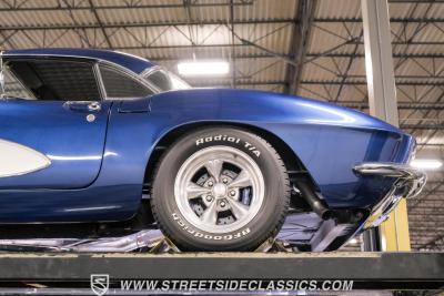 1961 Chevrolet Corvette Restomod