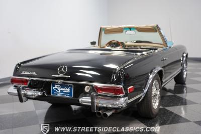 1968 Mercedes - Benz 280SL Pagoda