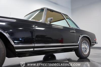 1968 Mercedes - Benz 280SL Pagoda