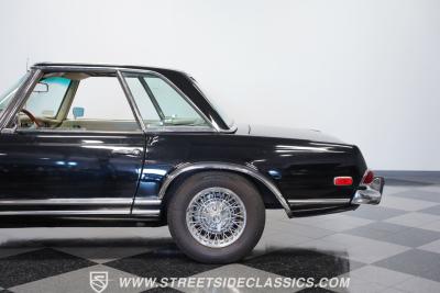 1968 Mercedes - Benz 280SL Pagoda