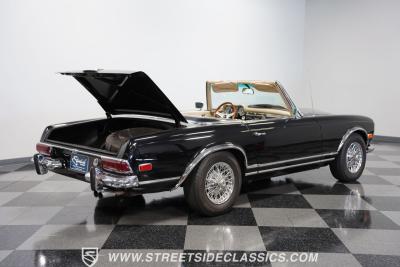 1968 Mercedes - Benz 280SL Pagoda