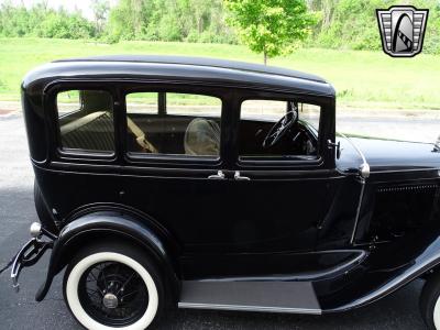 1931 Ford Sedan