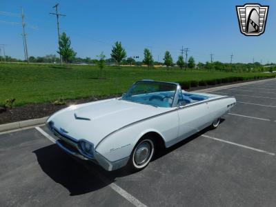 1962 Ford Thunderbird