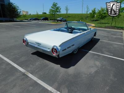 1962 Ford Thunderbird