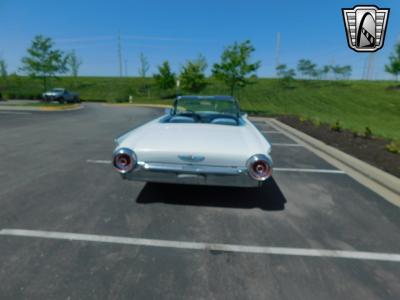 1962 Ford Thunderbird